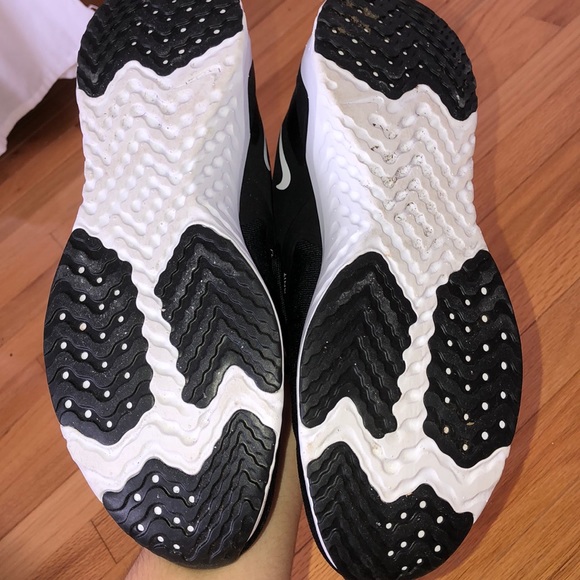 Nike sneakers - Picture 8 of 14